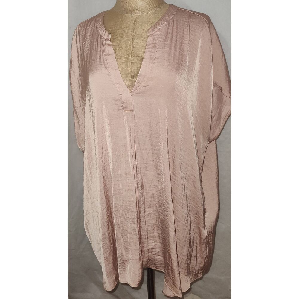 Jones & Co Jones New York Size 2X blouse top silky look breezy tan/peach color b